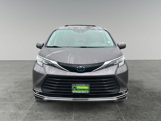 2021 Toyota Sienna XLE