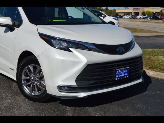 2021 Toyota Sienna XLE