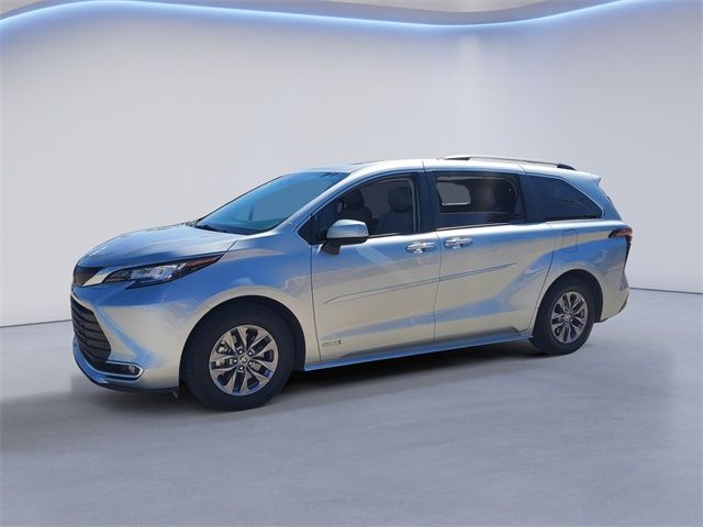 2021 Toyota Sienna XLE