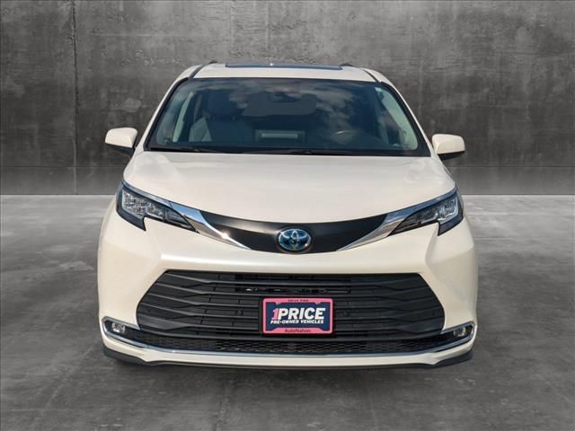 2021 Toyota Sienna XLE