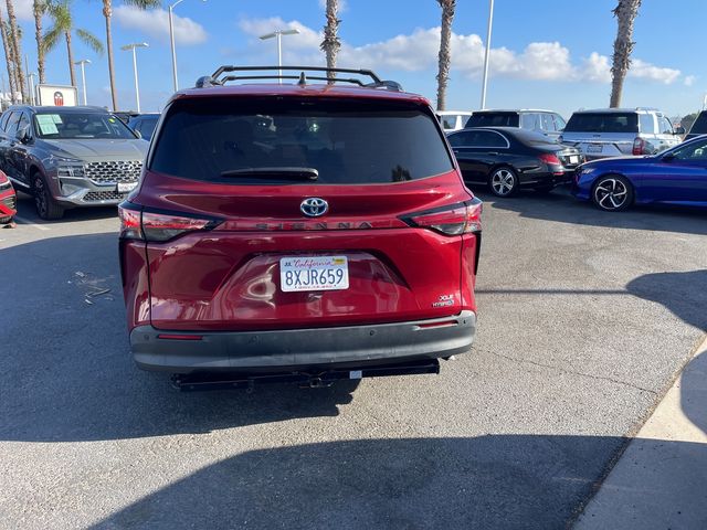 2021 Toyota Sienna XLE