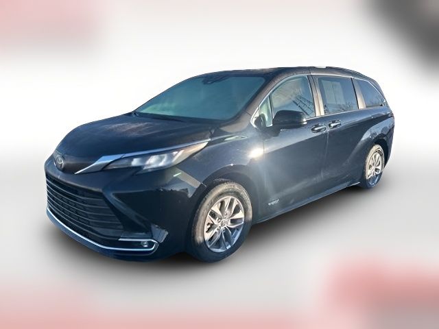 2021 Toyota Sienna XLE