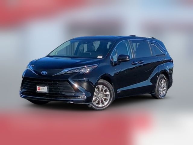 2021 Toyota Sienna XLE