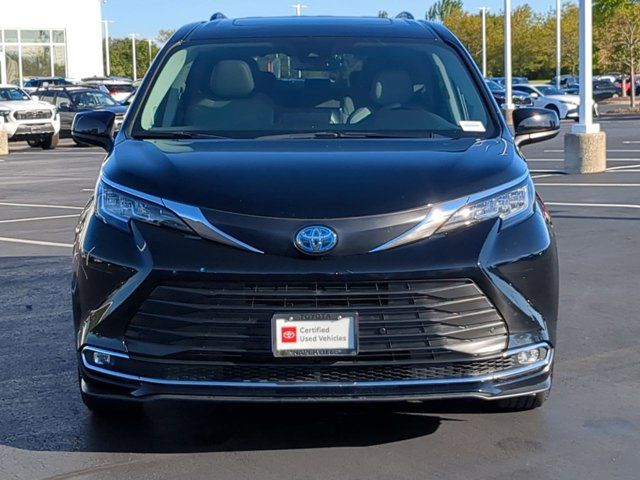 2021 Toyota Sienna XLE