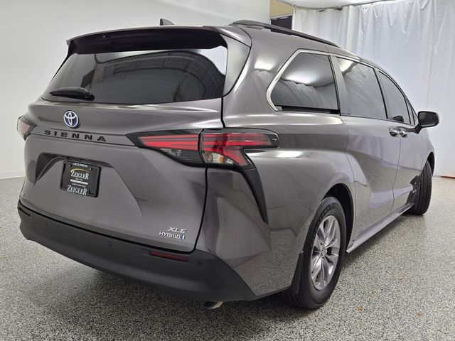 2021 Toyota Sienna XLE