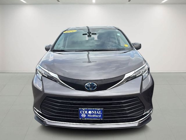 2021 Toyota Sienna XLE