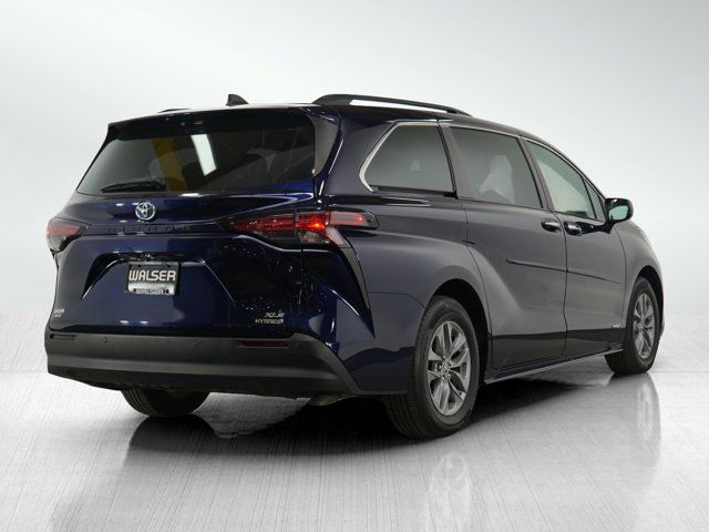 2021 Toyota Sienna XLE