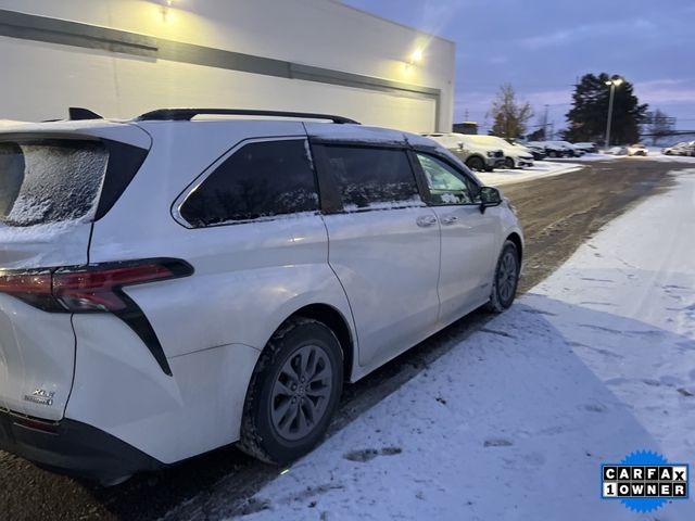 2021 Toyota Sienna XLE