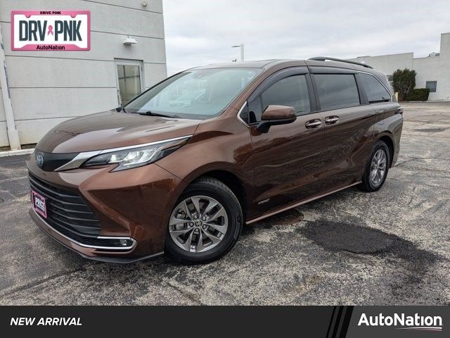 2021 Toyota Sienna XLE