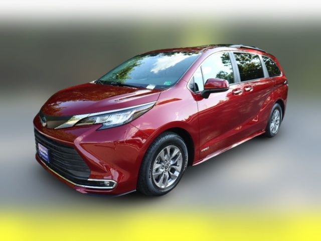 2021 Toyota Sienna XLE