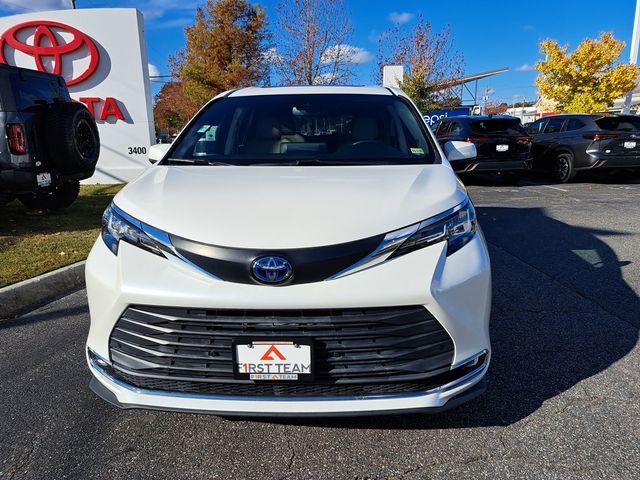 2021 Toyota Sienna XLE