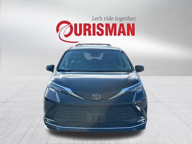 2021 Toyota Sienna XLE