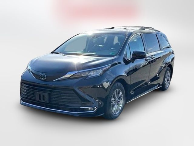 2021 Toyota Sienna XLE
