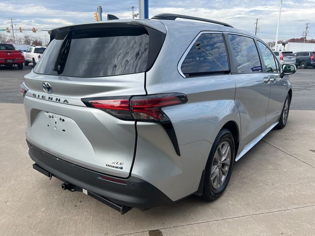 2021 Toyota Sienna XLE