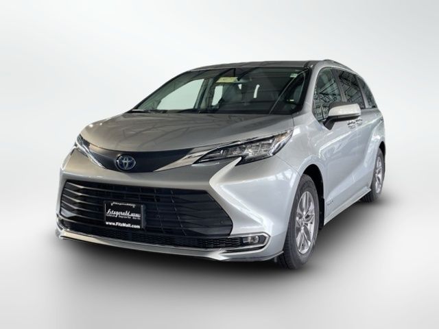 2021 Toyota Sienna XLE