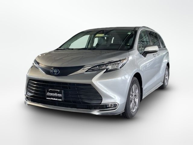 2021 Toyota Sienna XLE