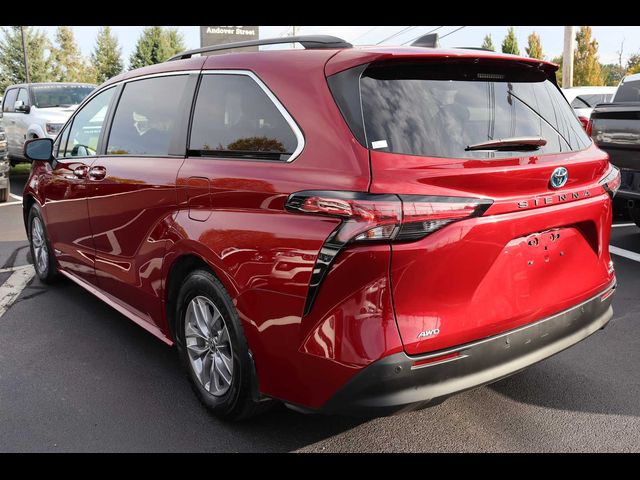 2021 Toyota Sienna XLE