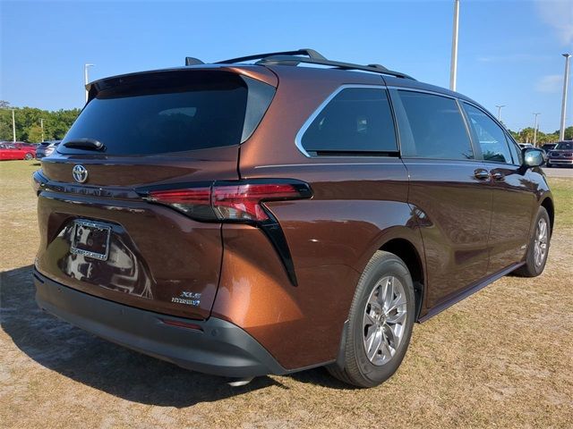 2021 Toyota Sienna XLE