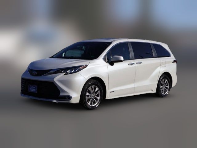 2021 Toyota Sienna XLE