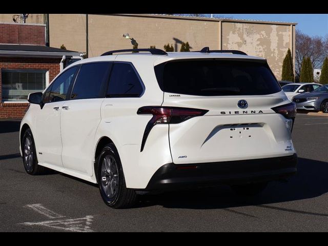 2021 Toyota Sienna XLE