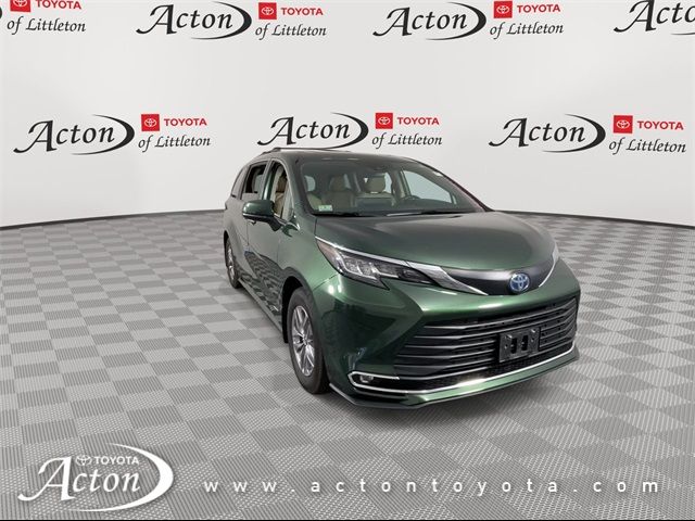 2021 Toyota Sienna XLE