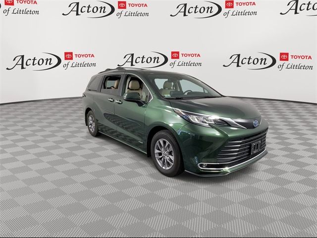 2021 Toyota Sienna XLE