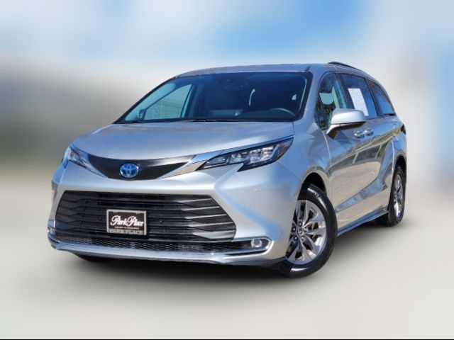 2021 Toyota Sienna XLE