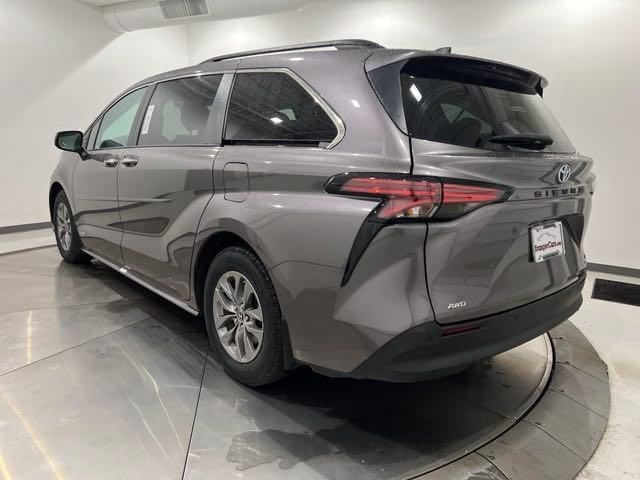 2021 Toyota Sienna XLE