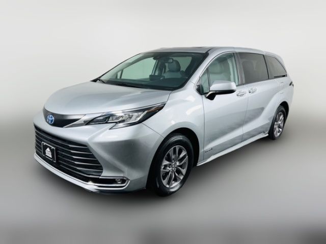 2021 Toyota Sienna XLE