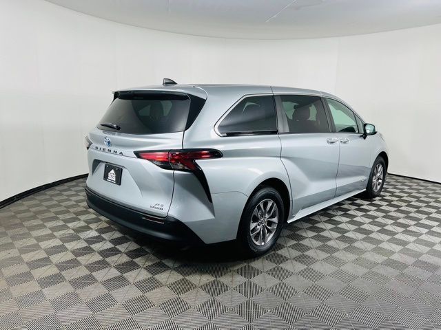 2021 Toyota Sienna XLE