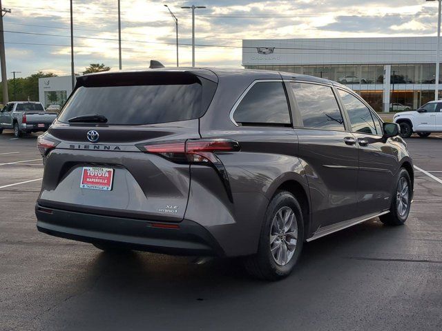 2021 Toyota Sienna XLE