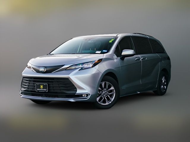 2021 Toyota Sienna XLE