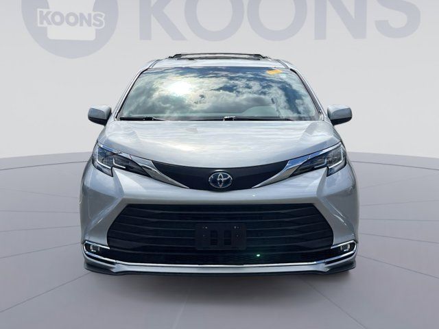 2021 Toyota Sienna XLE