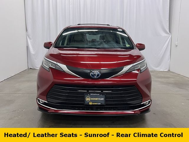 2021 Toyota Sienna XLE