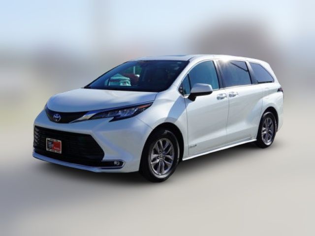 2021 Toyota Sienna XLE