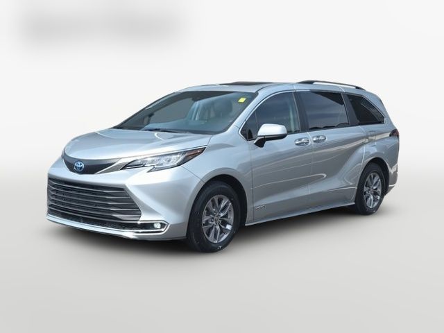 2021 Toyota Sienna XLE