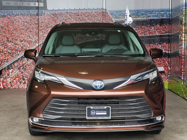 2021 Toyota Sienna XLE