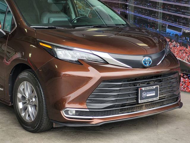 2021 Toyota Sienna XLE