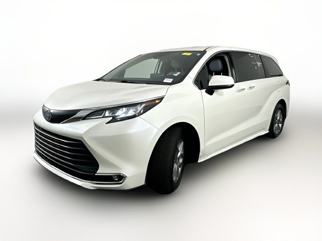 2021 Toyota Sienna XLE