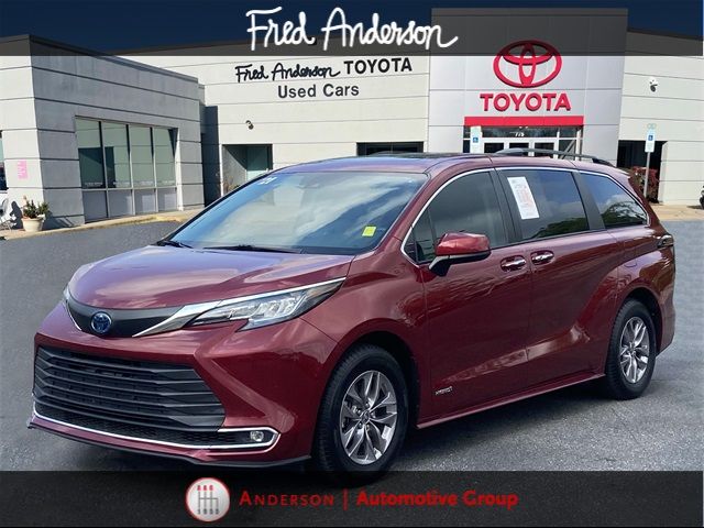 2021 Toyota Sienna XLE