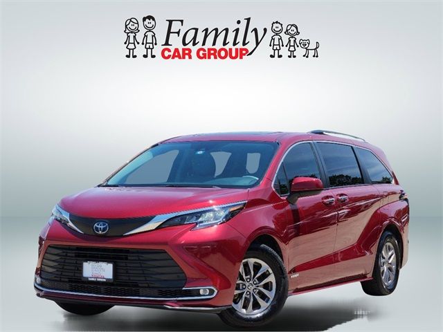 2021 Toyota Sienna XLE