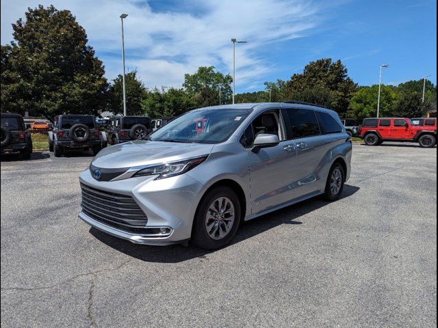 2021 Toyota Sienna XLE