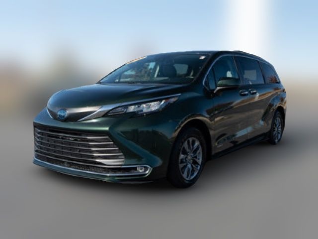 2021 Toyota Sienna XLE