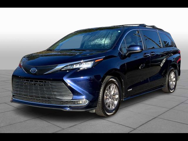 2021 Toyota Sienna XLE