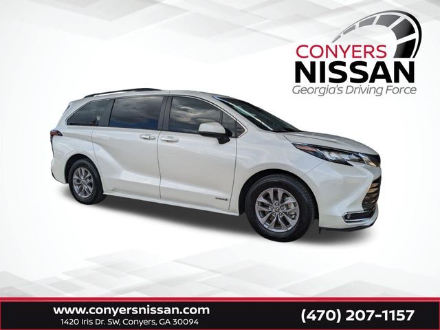 2021 Toyota Sienna XLE