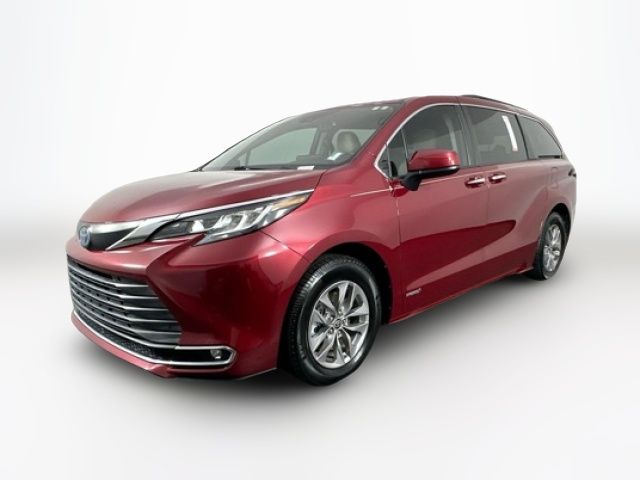 2021 Toyota Sienna XLE