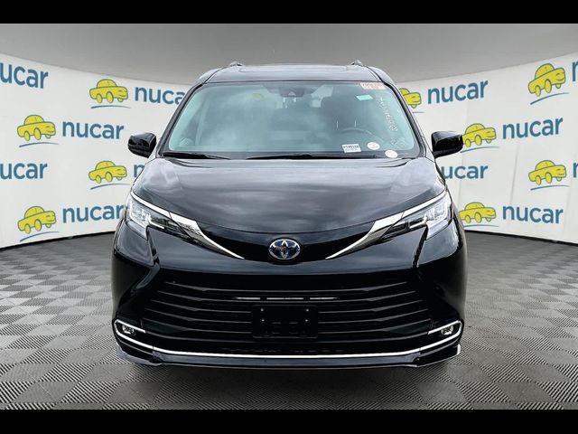 2021 Toyota Sienna XLE