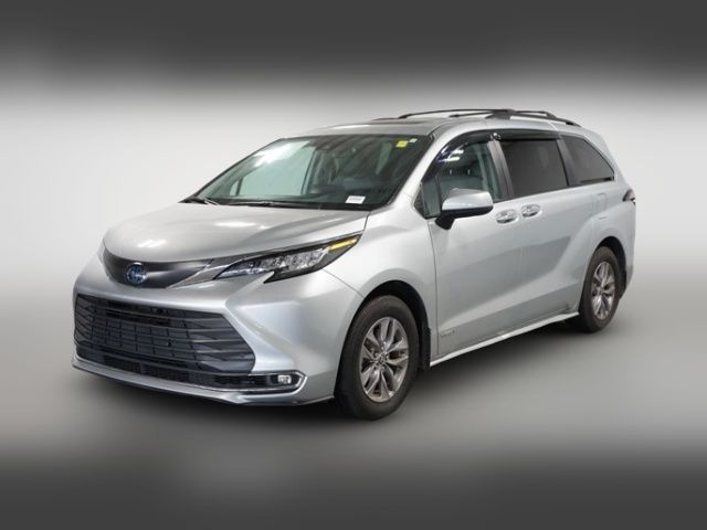 2021 Toyota Sienna XLE