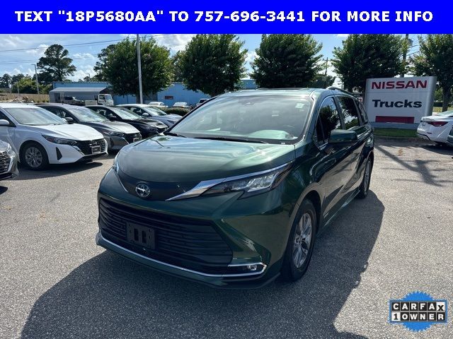 2021 Toyota Sienna XLE