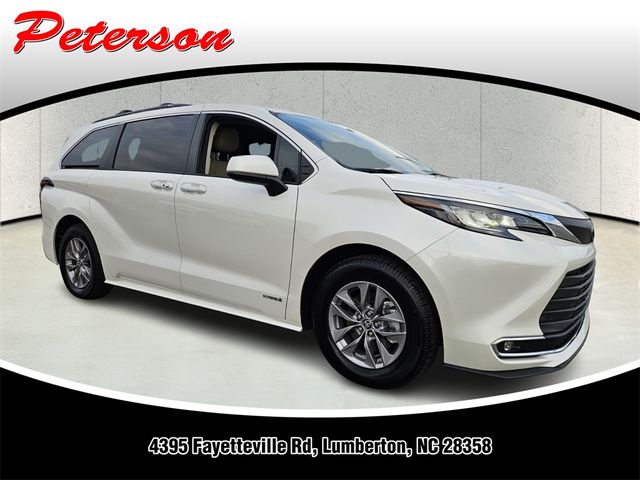 2021 Toyota Sienna XLE